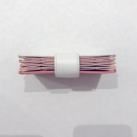 FENDI CARD HOLDER PEACH & WHITE - RARE & UNIQUE! - Picture 4 of 8
